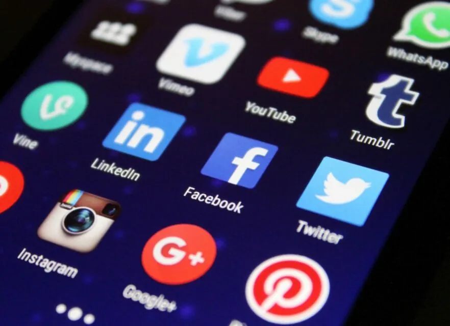 4 Fakta Kominfo Ancam Blokir WhatsApp, Instagram hingga Google 3 Kominfo ancam blokir whatsapp