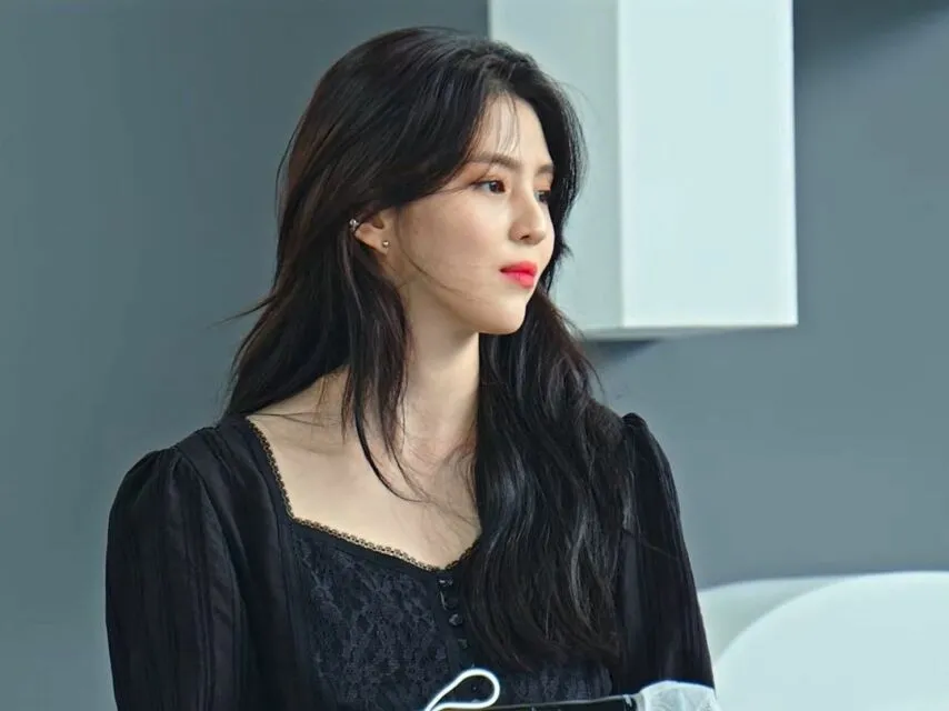 Aktris Korea Han So Hee Kecelakaan saat Syuting Drama Baru, Alami Cedera di Mata 4 Han So-hee kecelakaan
