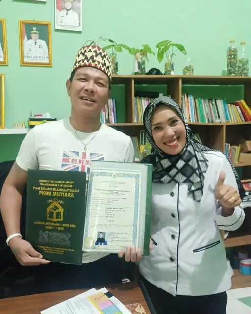 Andika Kangen Band Lanjut Kuliah di Usia 39 Tahun, Alasannya Bikin Salut! 4 Andika Kangen Band lanjut kuliah