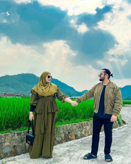 Suami Tasyi Jadi Sorotan Setelah Beri Klarifikasi Terkait Komentar Negatif Warganet 4 Klarifikasi suami Tasyi