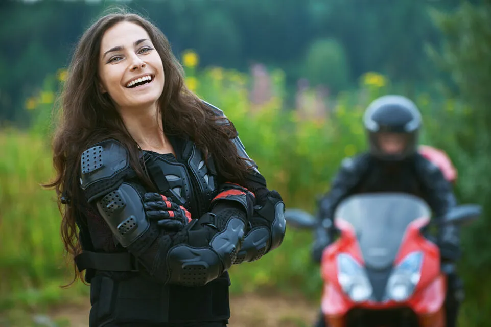 Suka Duka Nggak Bisa Naik Motor Sendiri. Ternyata Nggak Semenyedihkan yang Orang Kira kok~ 8 suka duka nggak bisa anaik motor