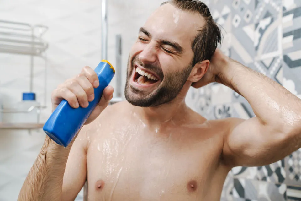 Mengulik Alasan Kenapa Cowok Kalau Mandi Wangi Sabunnya bisa Sampai ke Mana-mana 7 Alasan cowok mandi wangi
