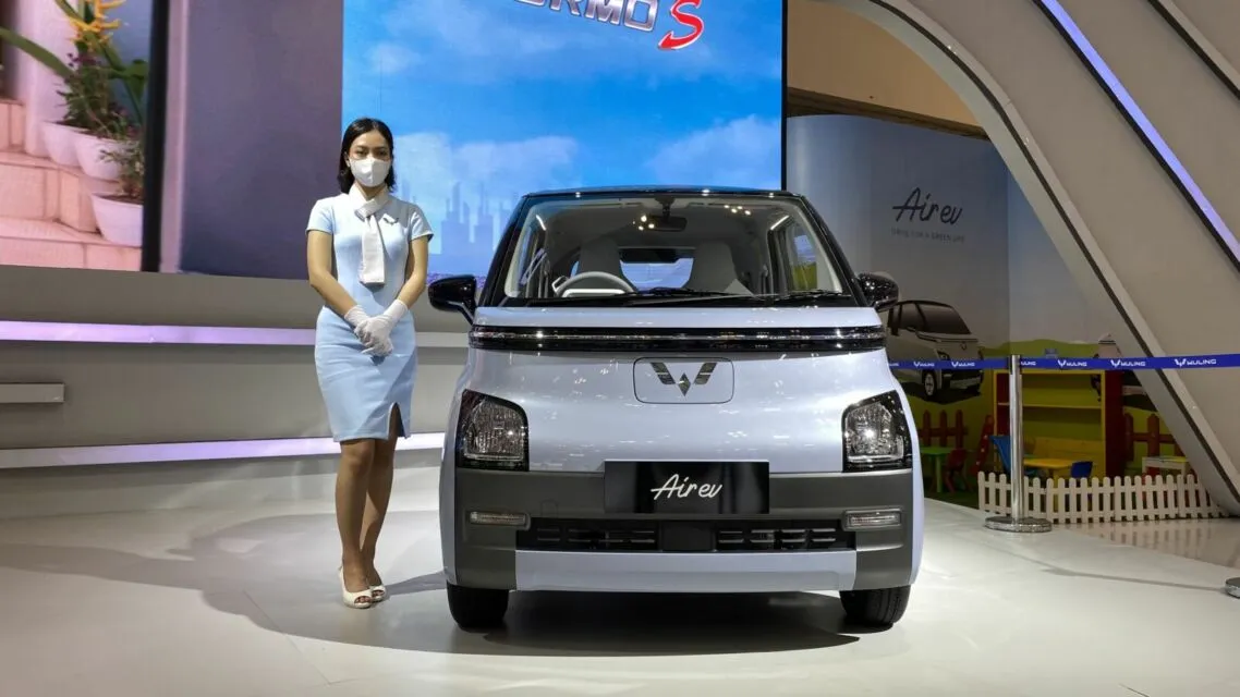 Menjajal Mobil Listrik Mungil Wuling Air ev, dari Menanjak hingga Zig-Zag 7