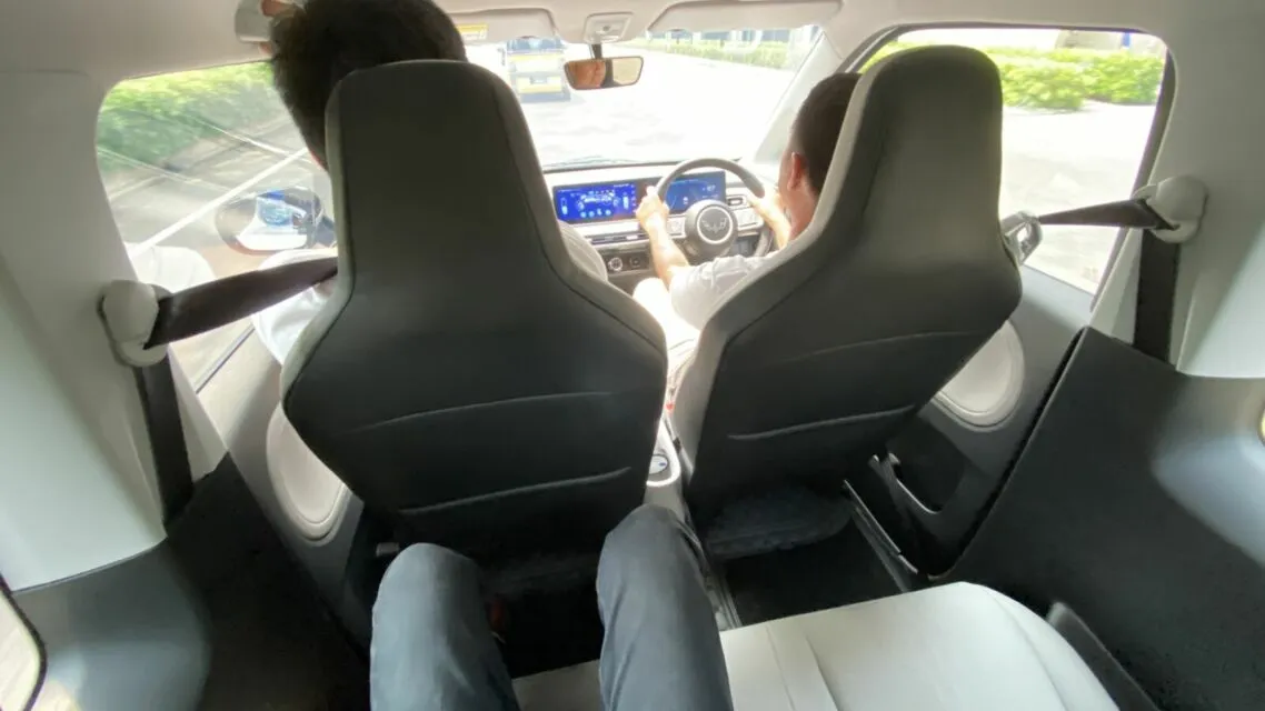 Menjajal Mobil Listrik Mungil Wuling Air ev, dari Menanjak hingga Zig-Zag 8