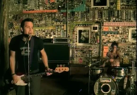 Lagu-lagu Pop Punk 2000an yang Hits 10 lagu pop punk 2000-an