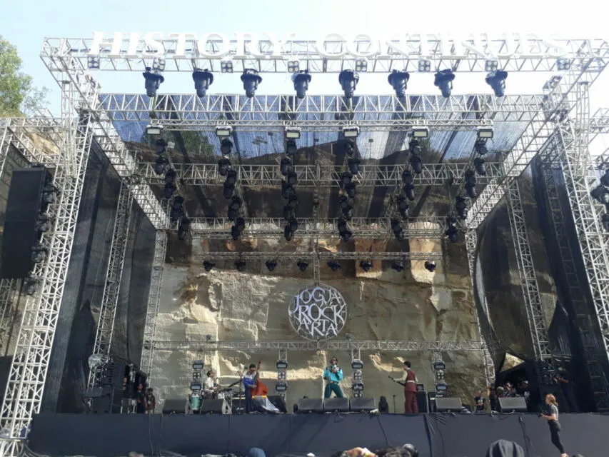 Akhir Pekan di JogjaROCKarta Festival 2022 dengan Panggung Rock Banyak Aksi 7 Aksi panggung THE HYDRANT