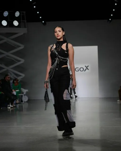 Potret Seleb Indonesia di New York Fashion Week 2022, Kayak Model Beneran! 9 Penampilan Anya Geraldine