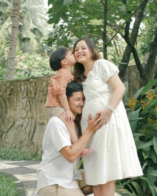 Tasya Kamila Ungkap Rintangan Kehamilan Kedua, Ia Menyebutnya Our Miracle Baby 5 Proses pengobatan Randi ancam kesuburannya