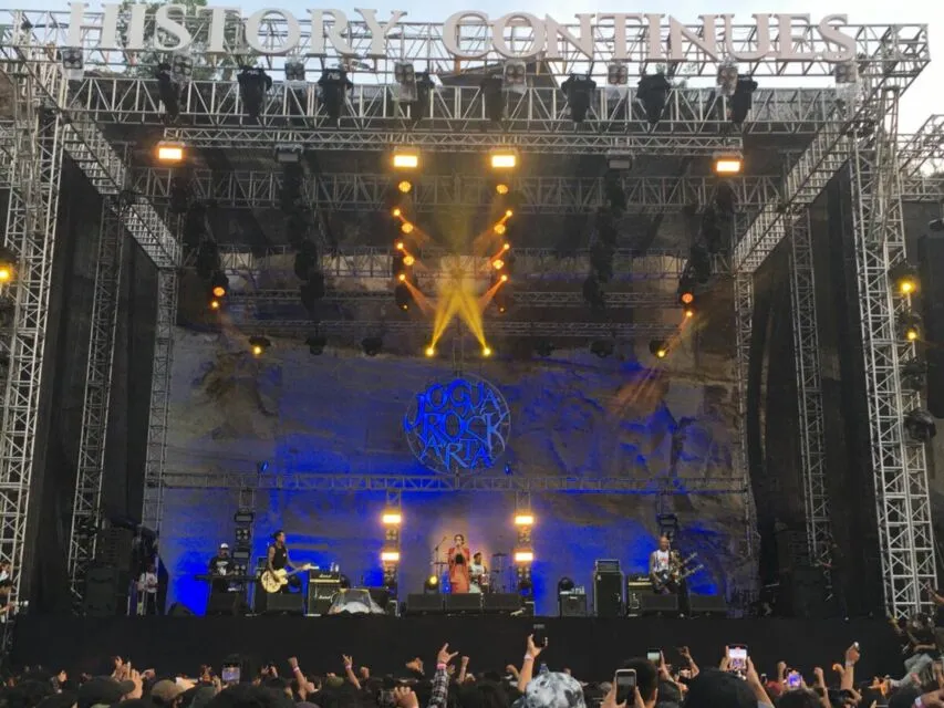 Akhir Pekan di JogjaROCKarta Festival 2022 dengan Panggung Rock Banyak Aksi 8 Penampilan SID bersama Nora Alexandra