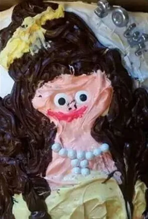 12 Foto Kue Orang Jelek untuk Prank yang Bikin Ngakak 19 ugly cake prank