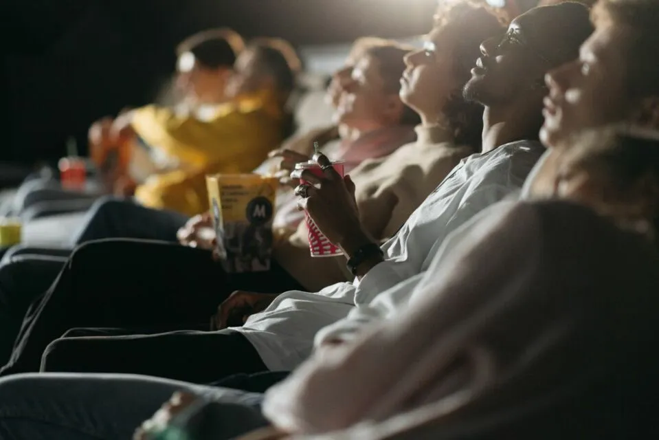 Memilih Kursi Bioskop dari Tingkat Kenyamanan, Definisi Terdepan Bukanlah yang Terbaik~ 7 Memilih kursi bioskop