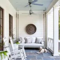Kecil Tak Masalah, Intip 5 Ide Desain Teras Rumah Mungil yang Cantik Ini!