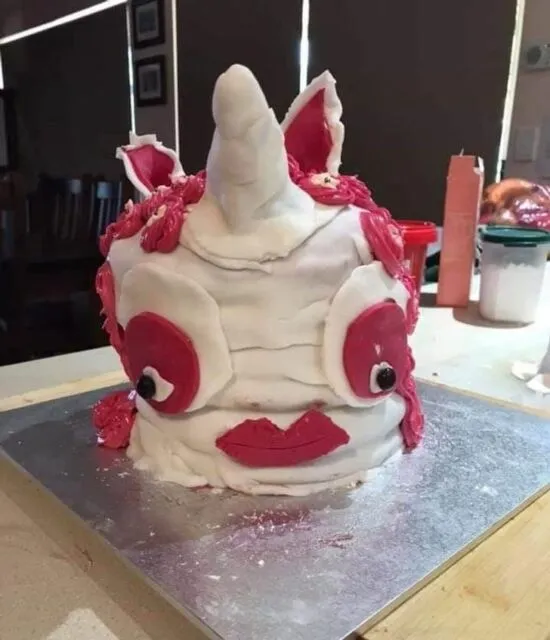 12 Foto Kue Orang Jelek untuk Prank yang Bikin Ngakak 24 ugly cake prank
