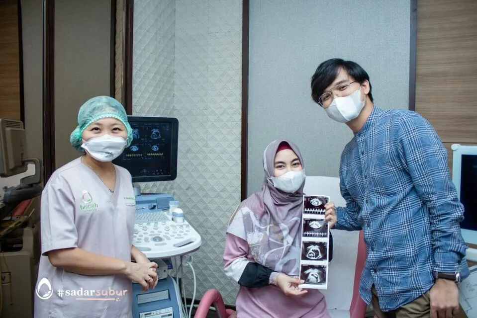 Bayi Kembar Anisa Rahma Akhirnya Lahir, Persalinan Dipercepat 2 Minggu 4 Bayi tabung Anisa dan Dito akhirnya berhasil
