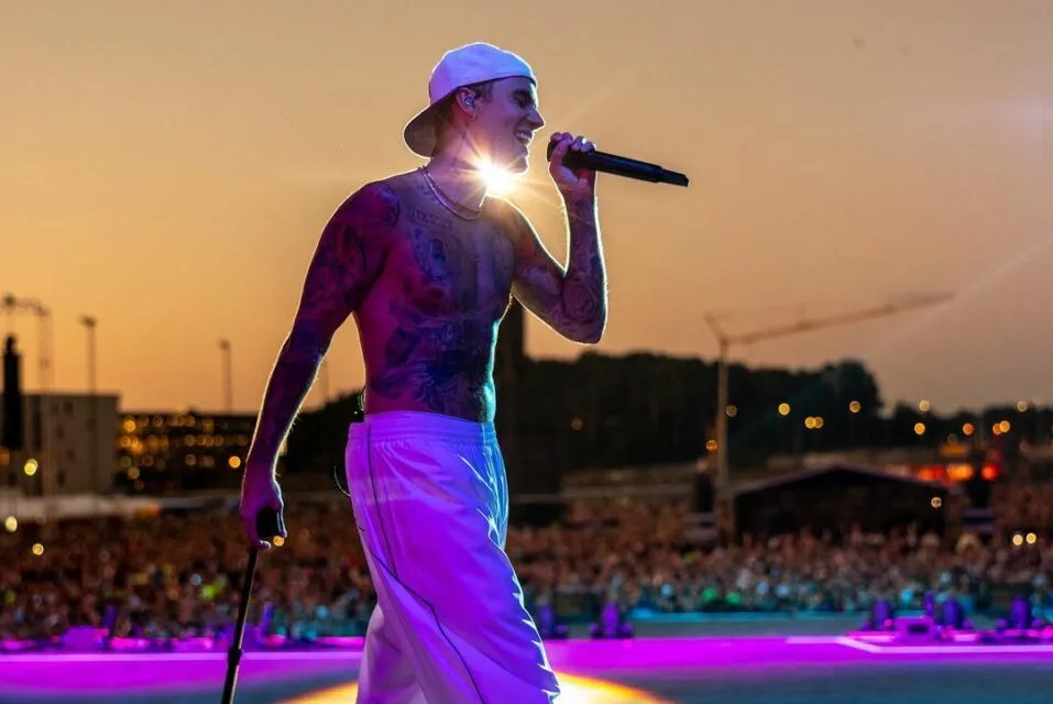 Konser Justin Bieber di Jakarta Resmi Ditunda hingga Tahun Depan 4 Konser Justin Bieber Jakarta