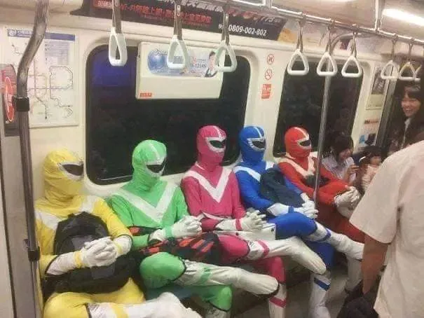 Selain Pasar, Kendaraan Umum Adalah Tempat Bertemunya dengan Orang Random. Ini Buktinya! 18