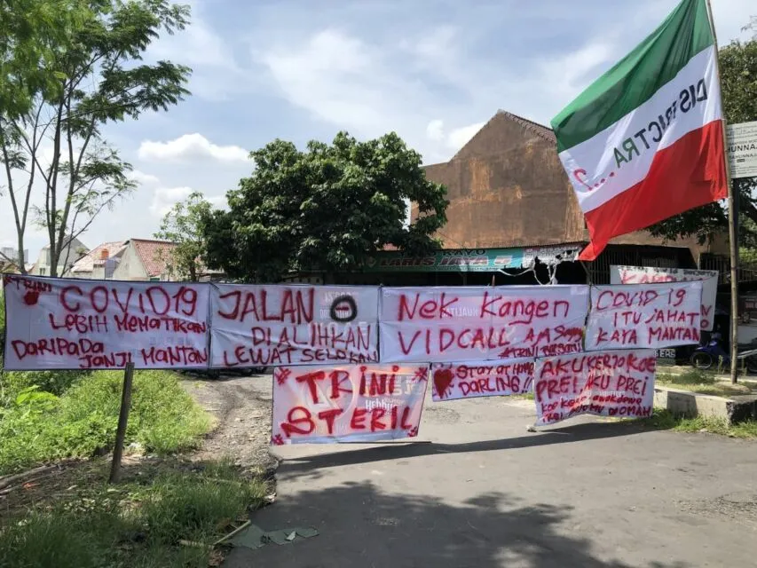 Merangkum Momen Pandemi Lewat Deretan Foto Bersejarah ini. Perjuangan Berat! 17