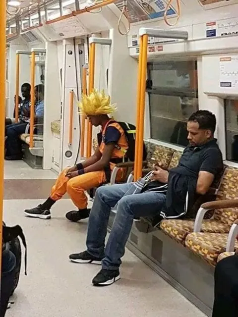 Selain Pasar, Kendaraan Umum Adalah Tempat Bertemunya dengan Orang Random. Ini Buktinya! 21