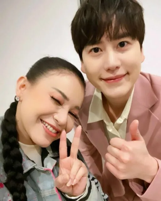 Warganet Puji Cara Rossa Perlakukan Kyuhyun di IGT 2022: How to be Teh Ocha? 2 Kyuhyun dan Rossa di malam puncak IGT 2022