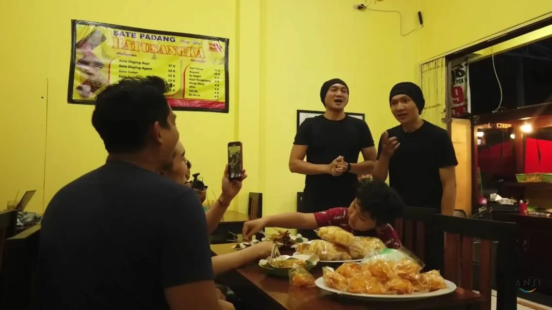 Anji Akhirnya Bertemu Anji dan Rofi ngeprank para pembeli