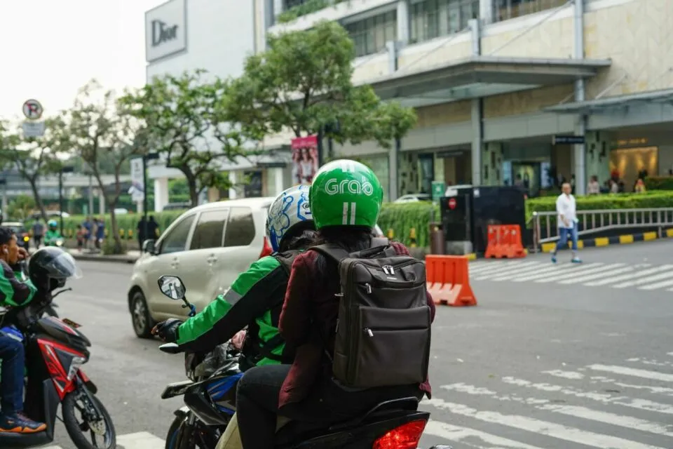 Demi Kenyamanan Konsumen, ini 4 Fitur Ojol yang Sebaiknya Segera Diciptakan 7 Helm bikin rambut lepek
