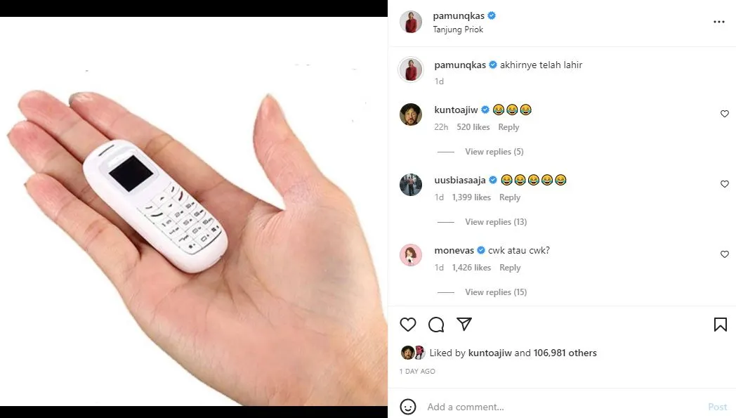Viral Video Aksi Panggung yang Dinilai Publik Tak Senonoh, Pamungkas Klarifikasi 4 Pamungkas gosok hp