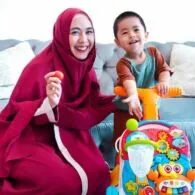 Oki Setiana Dewi Izinkan Anaknya Jadi Objek Penelitian Penyakit Langka