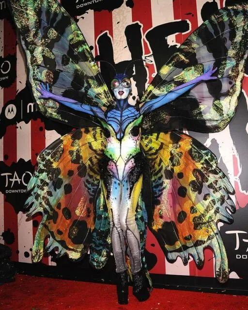 11 Kostum Halloween Nyentrik ala Heidi Klum, Dari Cacing sampai Mayat 17 Heidi Klum Halloween