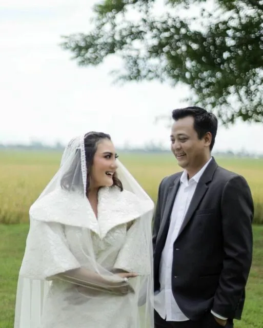 Penantian 10 Tahun Berakhir, Kiki Amalia Resmi Menikah dengan Agung Nugraha 4 Pernikahan Kiki Amalia dan Agung Nugraha