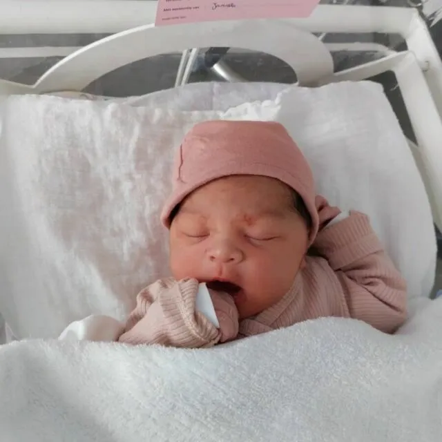 Gracia Indri Akhirnya Melahirkan Anak Pertama Jenis Kelamin Perempuan di Belanda 2 Nova Lyyn Slijpen