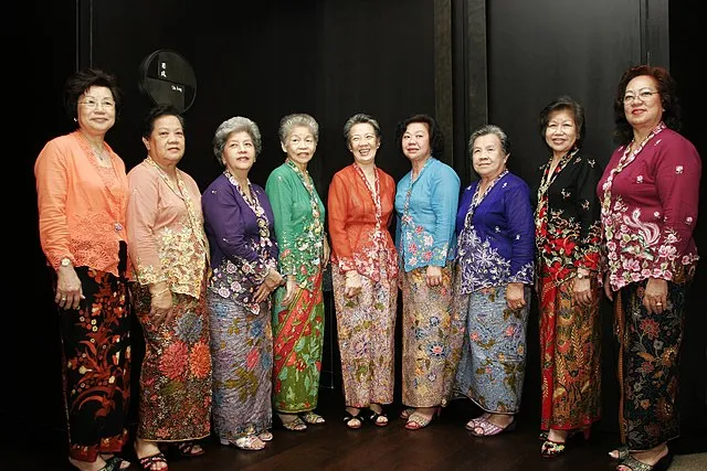 4 Negara ASEAN ini Kompak Daftarkan Kebaya ke UNESCO. Indonesia Tidak Termasuk 3 Kebaya UNESCO