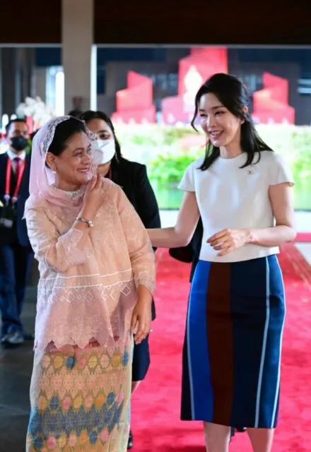 Pesona Ibu Negara Korea Selatan yang Jadi Sorotan Warganet di Sela-sela Agenda G20 5 Ibu negara Korea Selatan