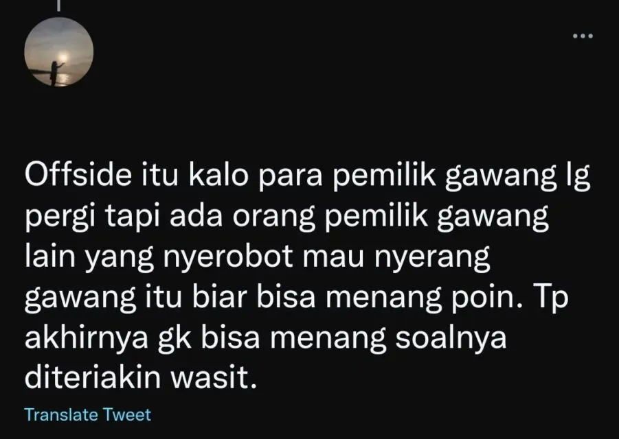 10 Arti Nyebrang lapangan