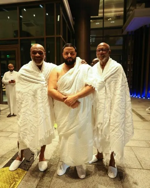 Umrah Bareng Mike Tyson, DJ Khaled Menangis Haru Lihat Ka'bah Pertama Kali 2 DJ Khaled Mike Tyson umrah