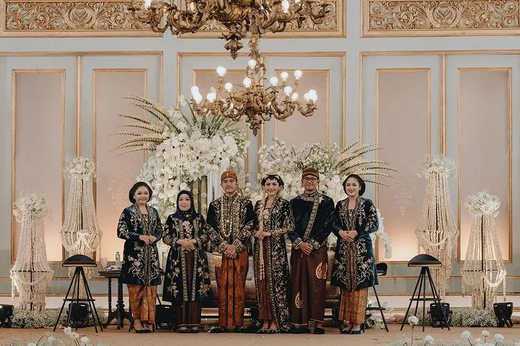 Viral Cuitan Lama Adik Erina Gudono Rela Kakaknya Jadi Mantu Presiden Terwujud 4 Adik Erina Gudono