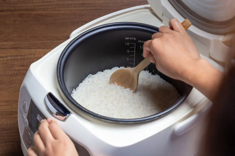 Pemerintah akan Bagi-Bagi Rice Cooker Gratis untuk Kurangi Penggunaan LPG 4 Pemerintah bagikan rice cooker