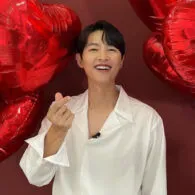 Heboh Song Joong Ki Punya Pacar Baru, Diduga Mantan Aktris Asal Inggris