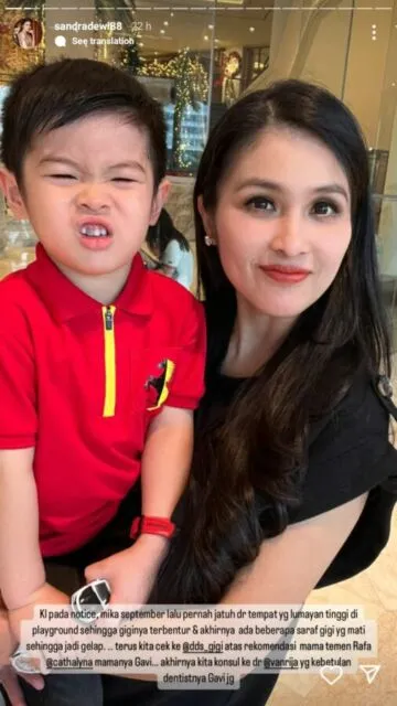 Jatuh dari Ketinggian Saat Bermain, Sandra Dewi Beberkan Kondisi Terkini Sang Putra 4 Putra Sandra Dewi jatuh di playground
