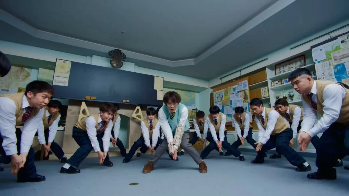 Top 10 Lagu Paling Banyak Didengar di Dunia Versi Google Year in Search 2022. Udah Pernah Dengar? 19 Habit - SEKAI NO IWARI