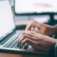 Bingung Pilih Laptop Untuk Bisnis ? Yuk Cek Terlebih Dahulu Fungsi-Fungsinya