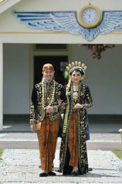 10+ Detail Pernikahan Kaesang dan Erina Gudono, Kental Perpaduan Adat Jogja-Solo 29 Detail pernikahan Kaesang dan Erina