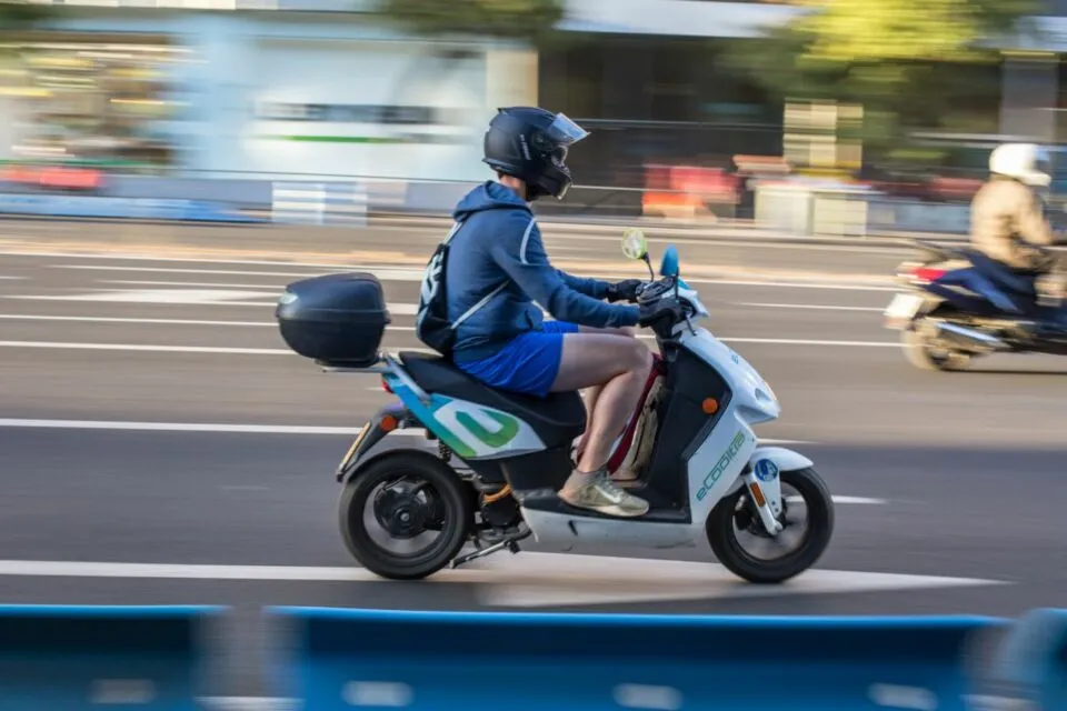Beli Motor Listrik Bakal Disubsidi Rp6,5 Juta, Haruskah Kita Beralih ke Kendaraan Listrik? 4 Beli motor listrik bakal disubsidi Rp6,5 juta