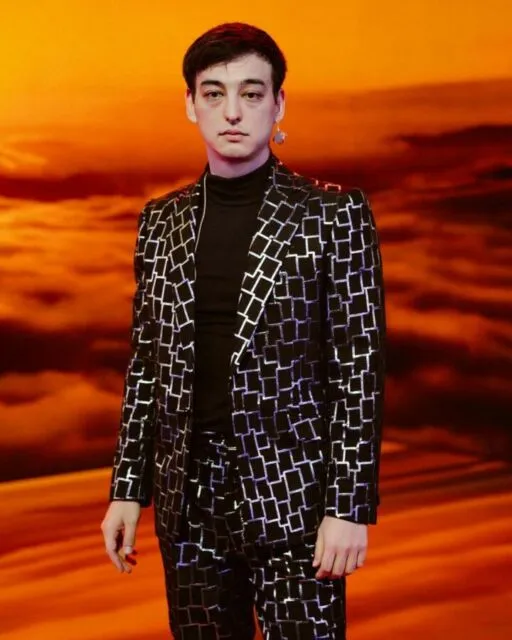 Top 10 Lagu Paling Banyak Didengar di Dunia Versi Google Year in Search 2022. Udah Pernah Dengar? 13 Glimpse of Us - Joji