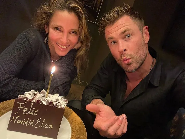 Demi Hibur Chris Hemsworth yang Didiagnosis Genetik Alzheimer, Istri Rela Dandan jadi Tua 4 Chris Hemsworth istri