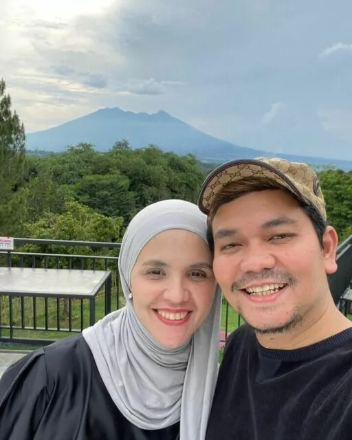 Dikritik Usai Galang Dana Untuk Pengobatan, Istri Indra Bekti Ungkap Alasannya 3 Istri indra bekti menggalang dana
