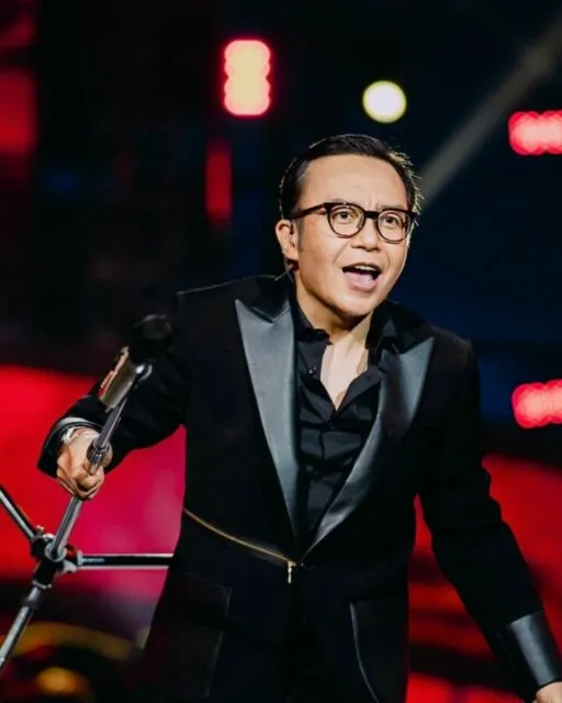 Rayakan Ulang Tahun ke-50, Ari Lasso Ajak Warganet Berdonasi untuk Pejuang Kanker 4 Potret Ari Lasso