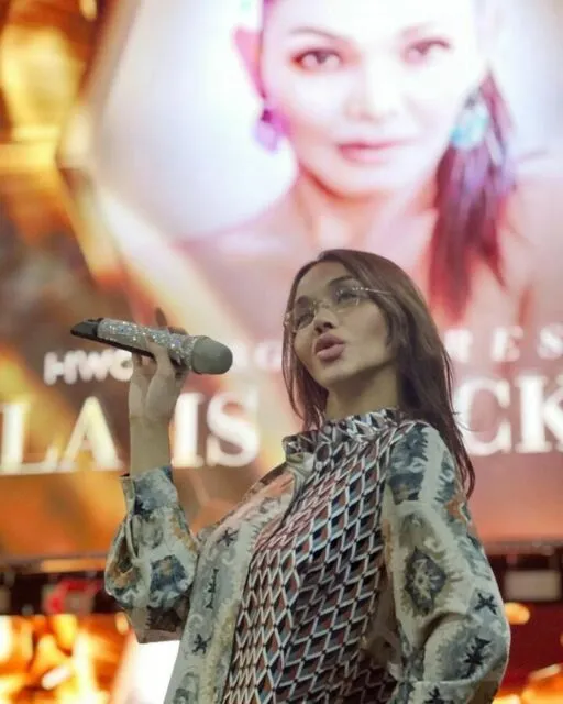 Curi Perhatian Sederet Artis, Bunda Corla Dapat Pesan Menyentuh dari Agnez Mo 2 Bunda Corla pesan dari Agenz Mo