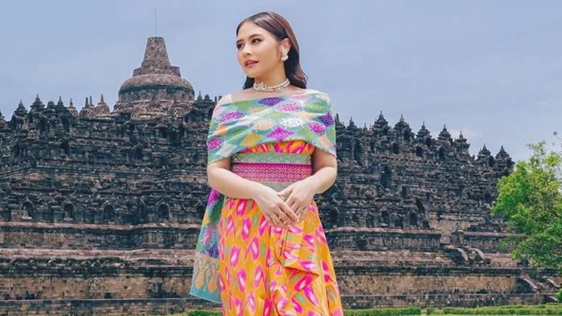 Merasa Asyik dan Nyaman, Prilly Latuconsina Ingin Gunakan Bahasa Baku dalam Pergaulan 5 Prilly pakai bahasa baku
