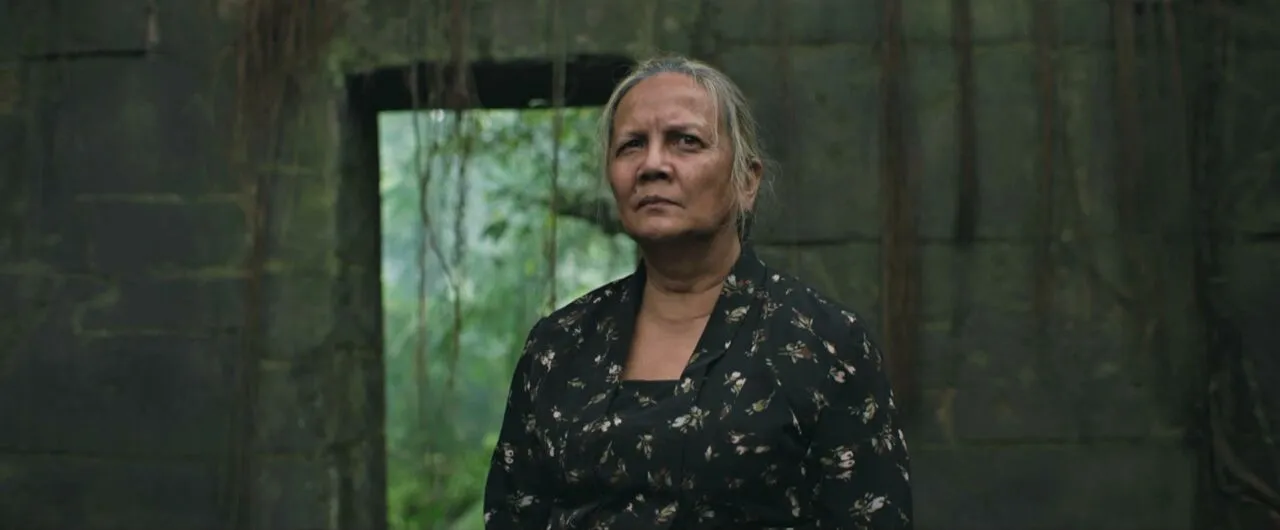 Selain The Last of Us, ini Deretan Film Populer yang Dibintangi oleh Christine Hakim 10 Perempuan Tanah Jahanam