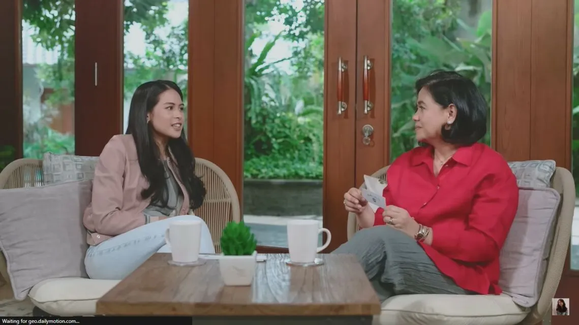 Cara Halus Maudy Ayunda Menolak Saat Diminta Ibunya untuk Jadi Ibu Rumah Tangga Setelah Menikah 4 Cara halus Maudy Ayunda tolak pandangan ibunya